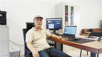 guok86110_b.jpg